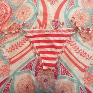 2 B Real Special Edition String Bikini Bottom NWT